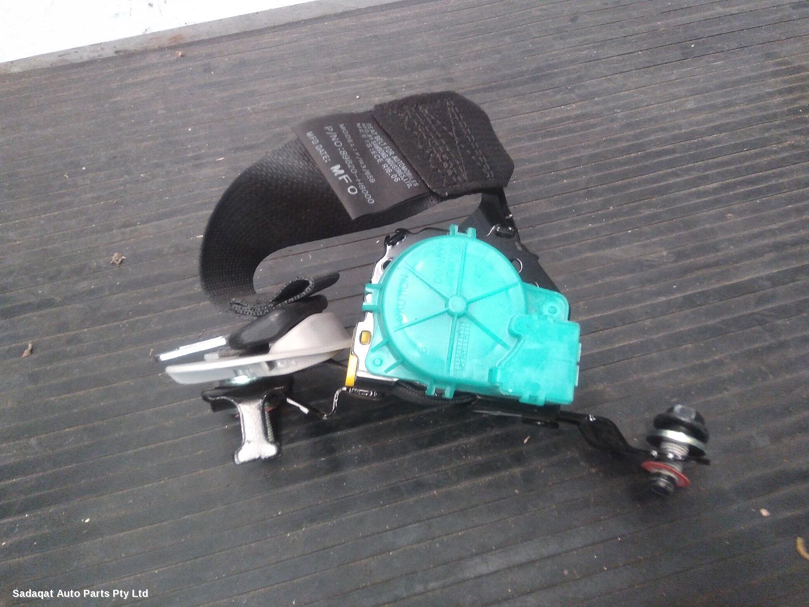 Kia Rio Seatbelt/stalk