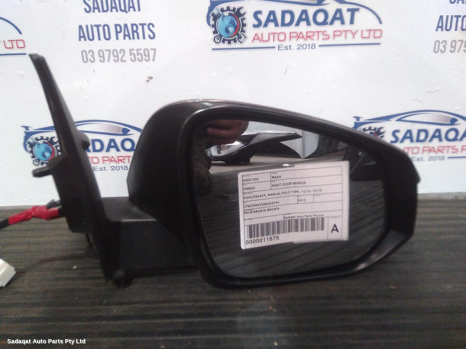 Toyota Rav4 Right Door Mirror