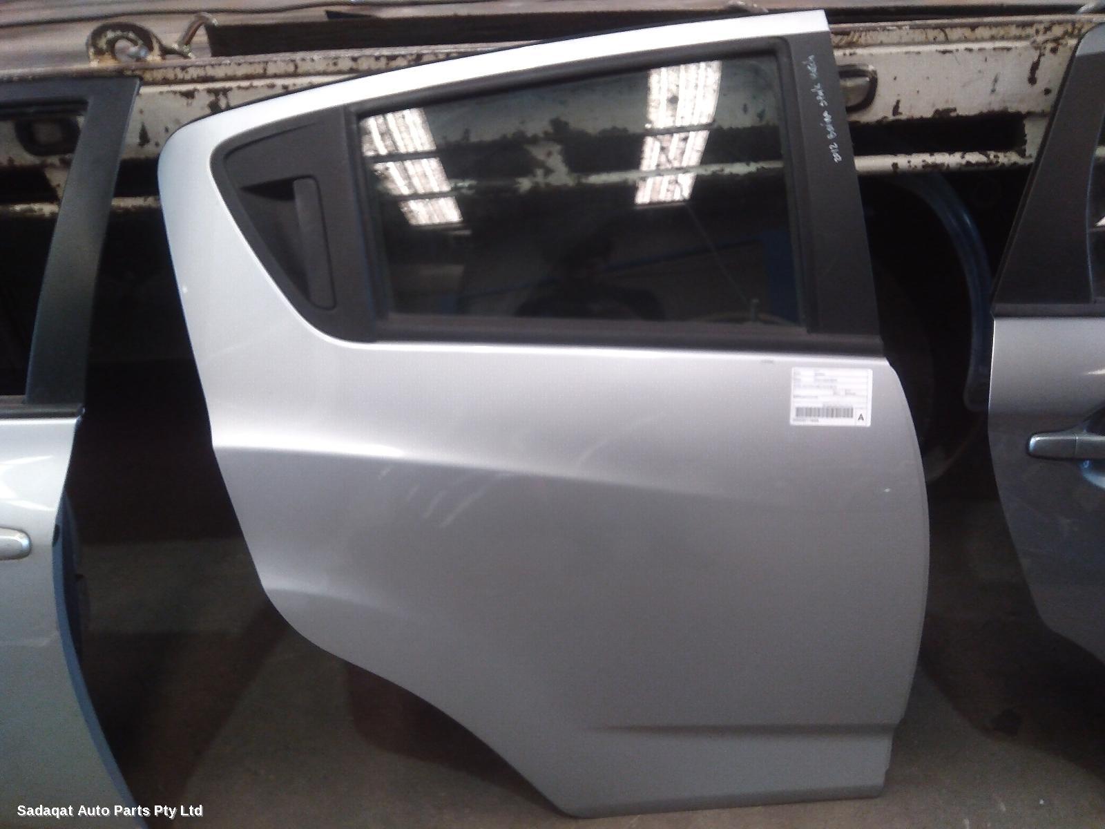 Holden Barina Right_rear_door_sliding