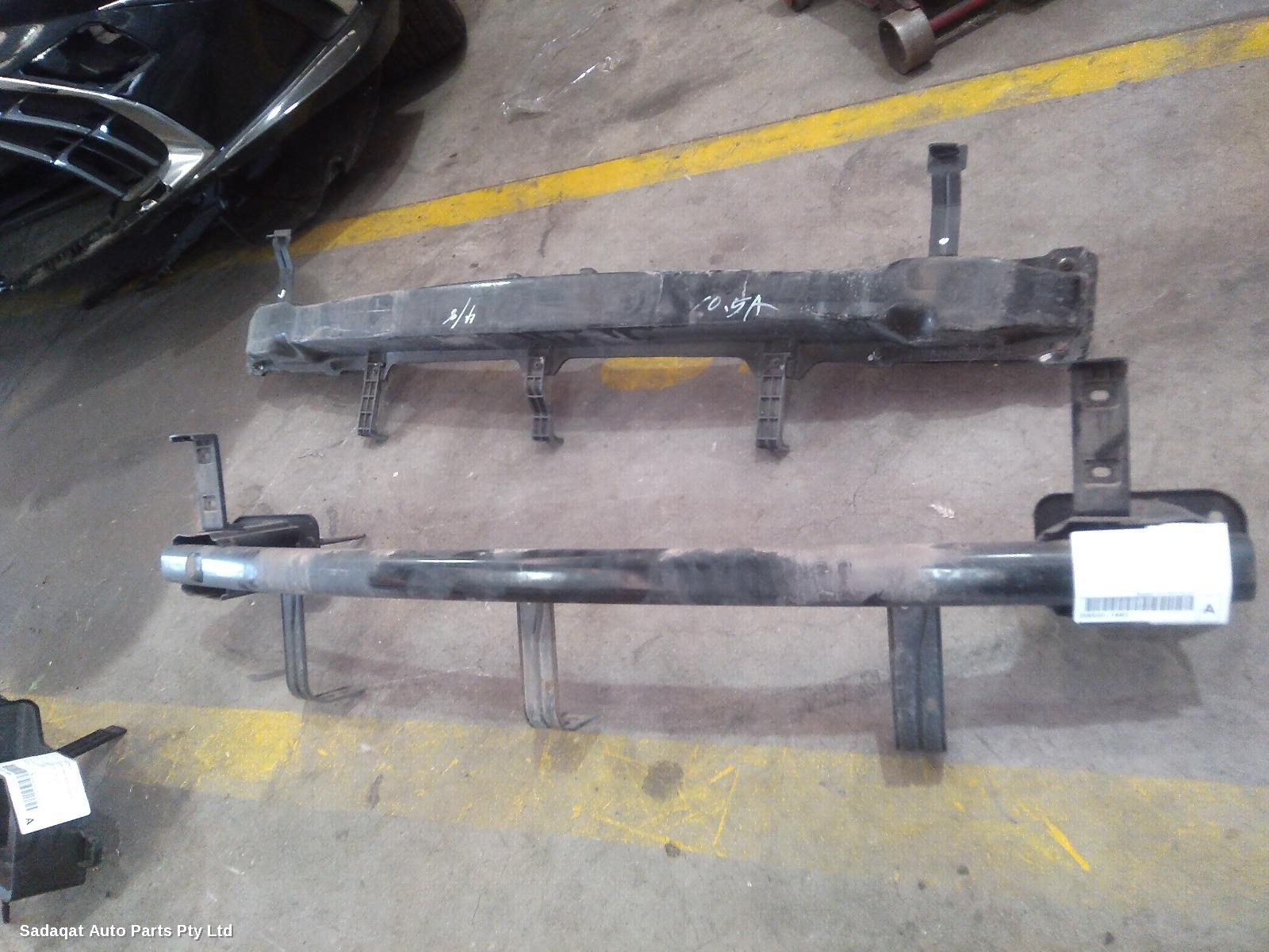Hyundai I30 R/bar Bracket/reinfo