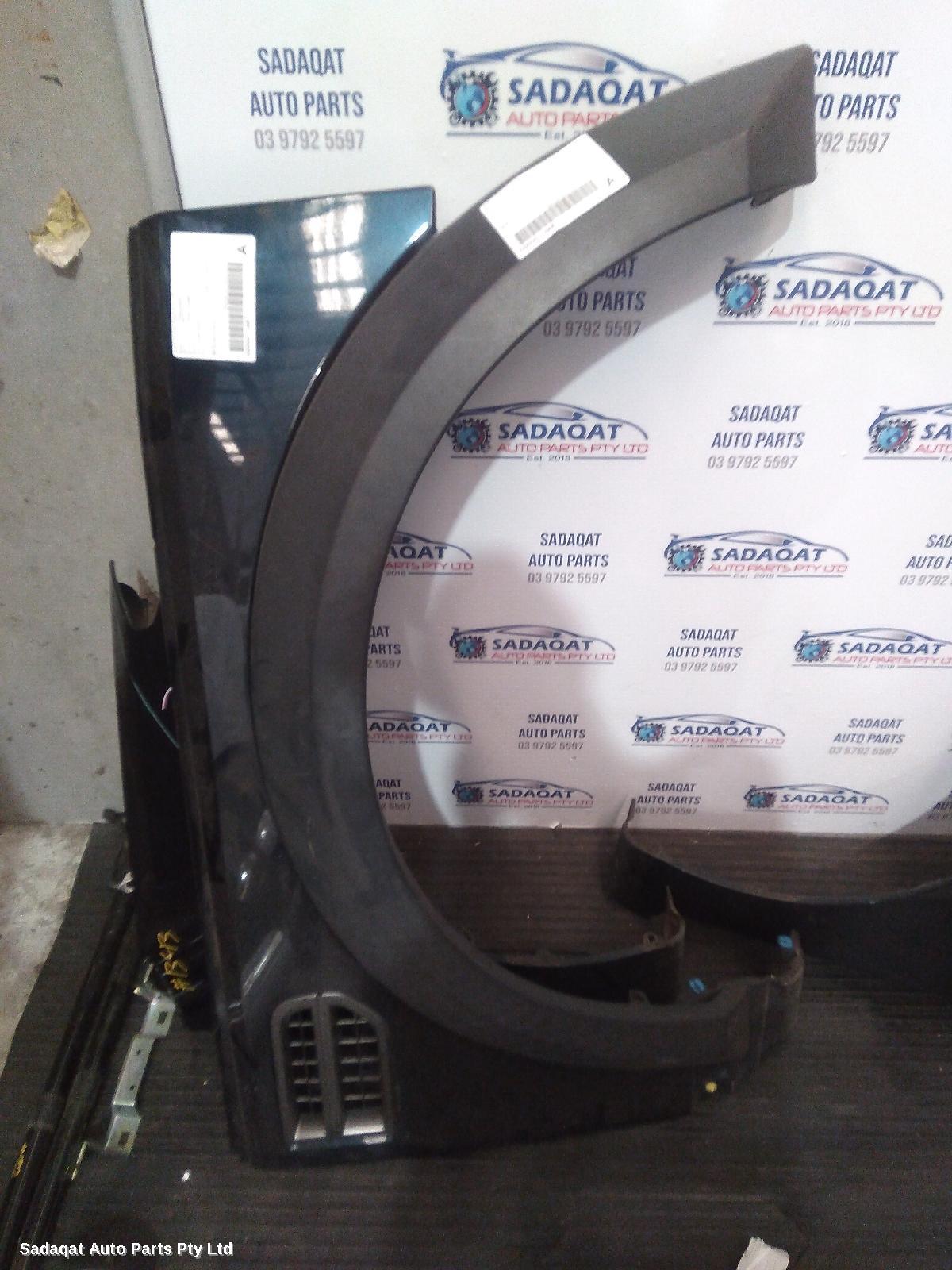 Land Rover Discovery Right Guard