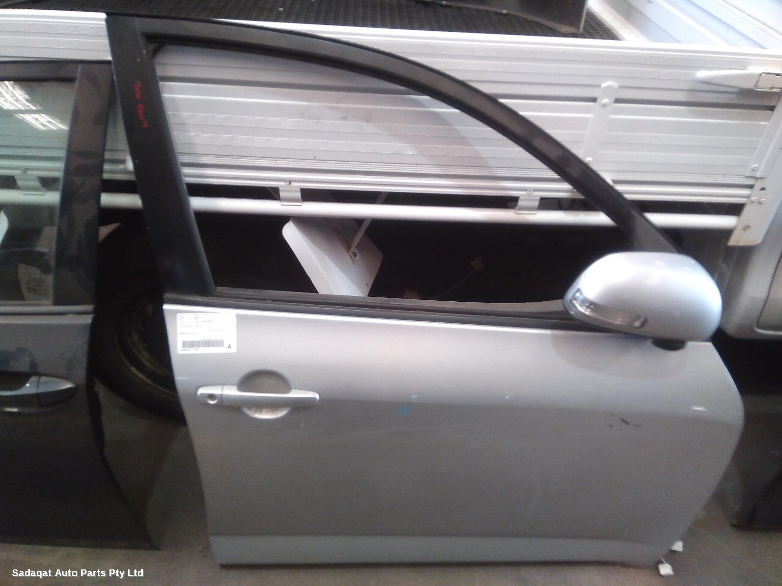 Toyota Rav4 Right Front Door