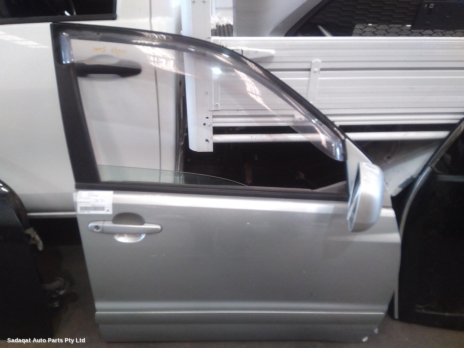 Toyota Kluger Right Front Door