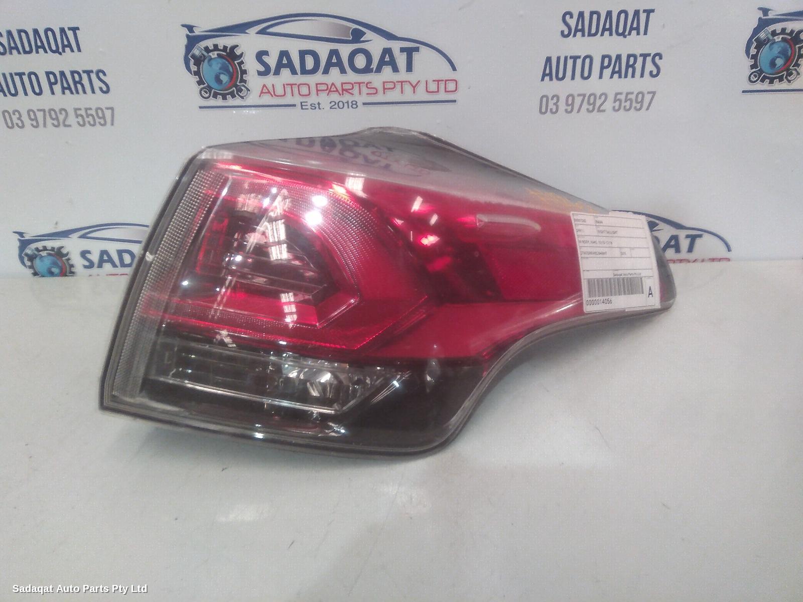 Toyota Rav4 Right Taillight