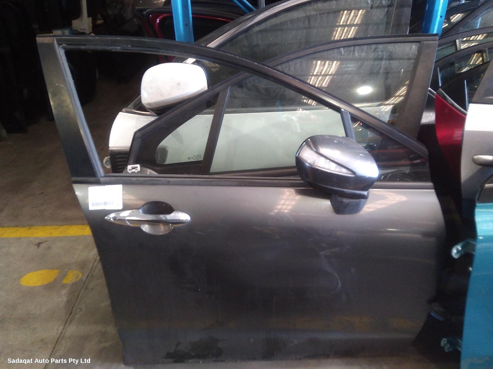 Honda Odyssey Right Front Door