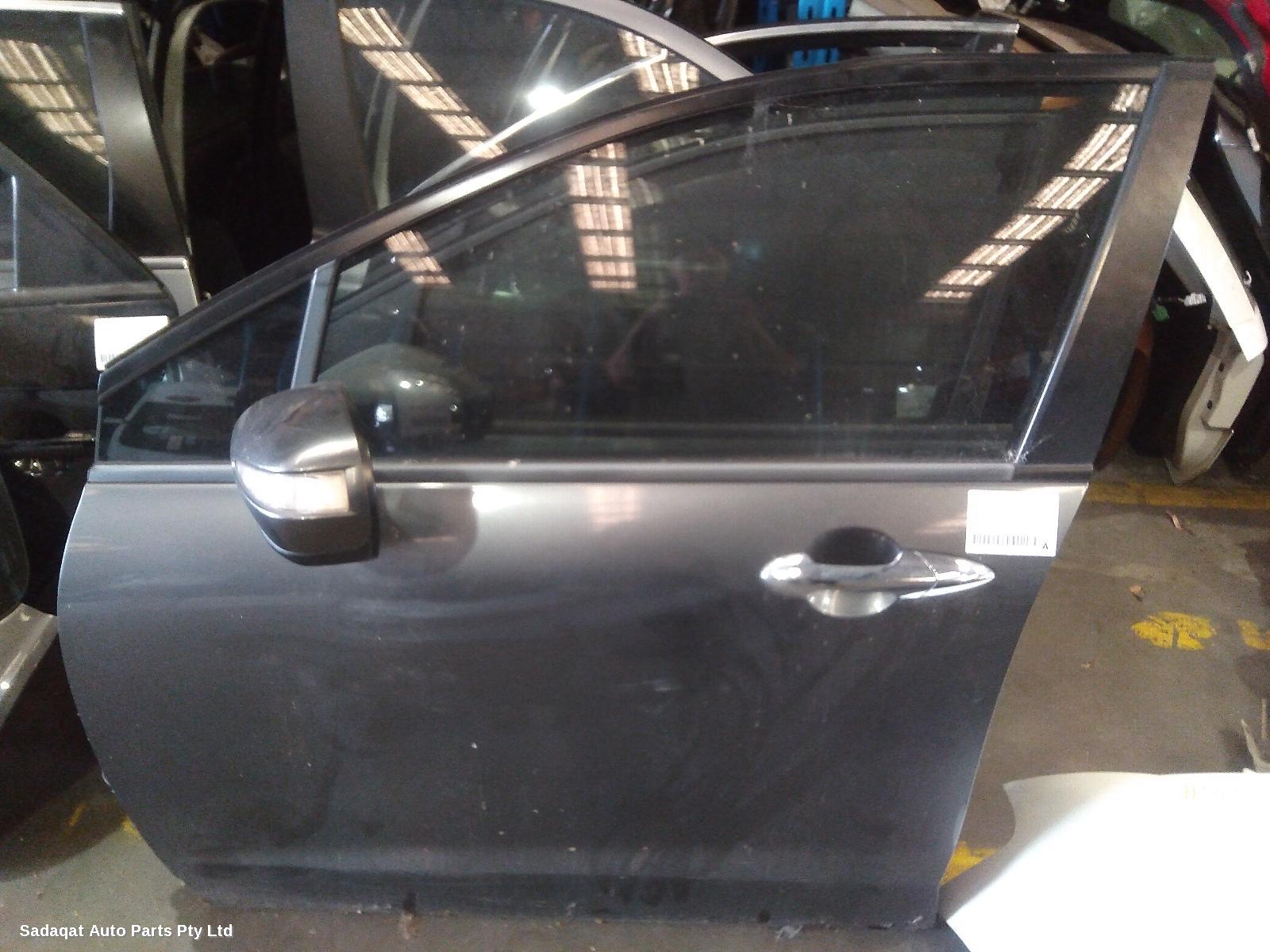 Honda Odyssey Left Front Door