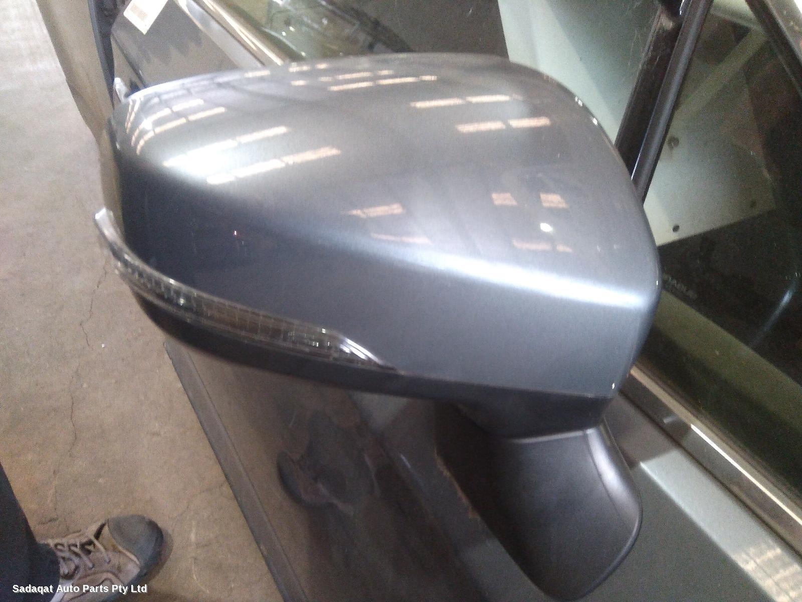 Subaru Outback Right Door Mirror