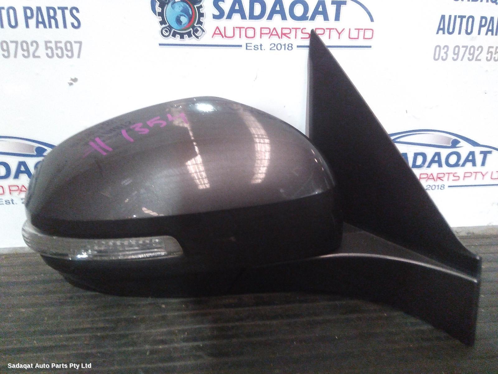 Suzuki Swift Right Door Mirror