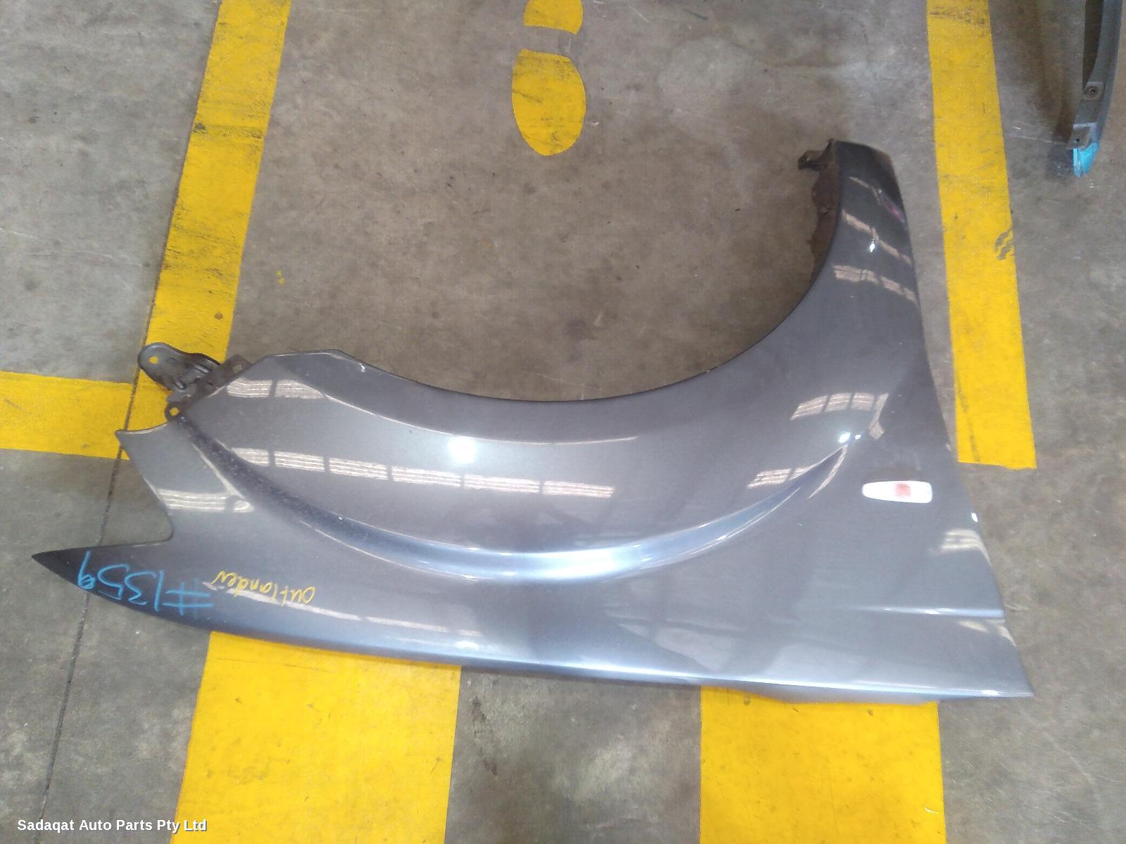 Mitsubishi Outlander Right Guard