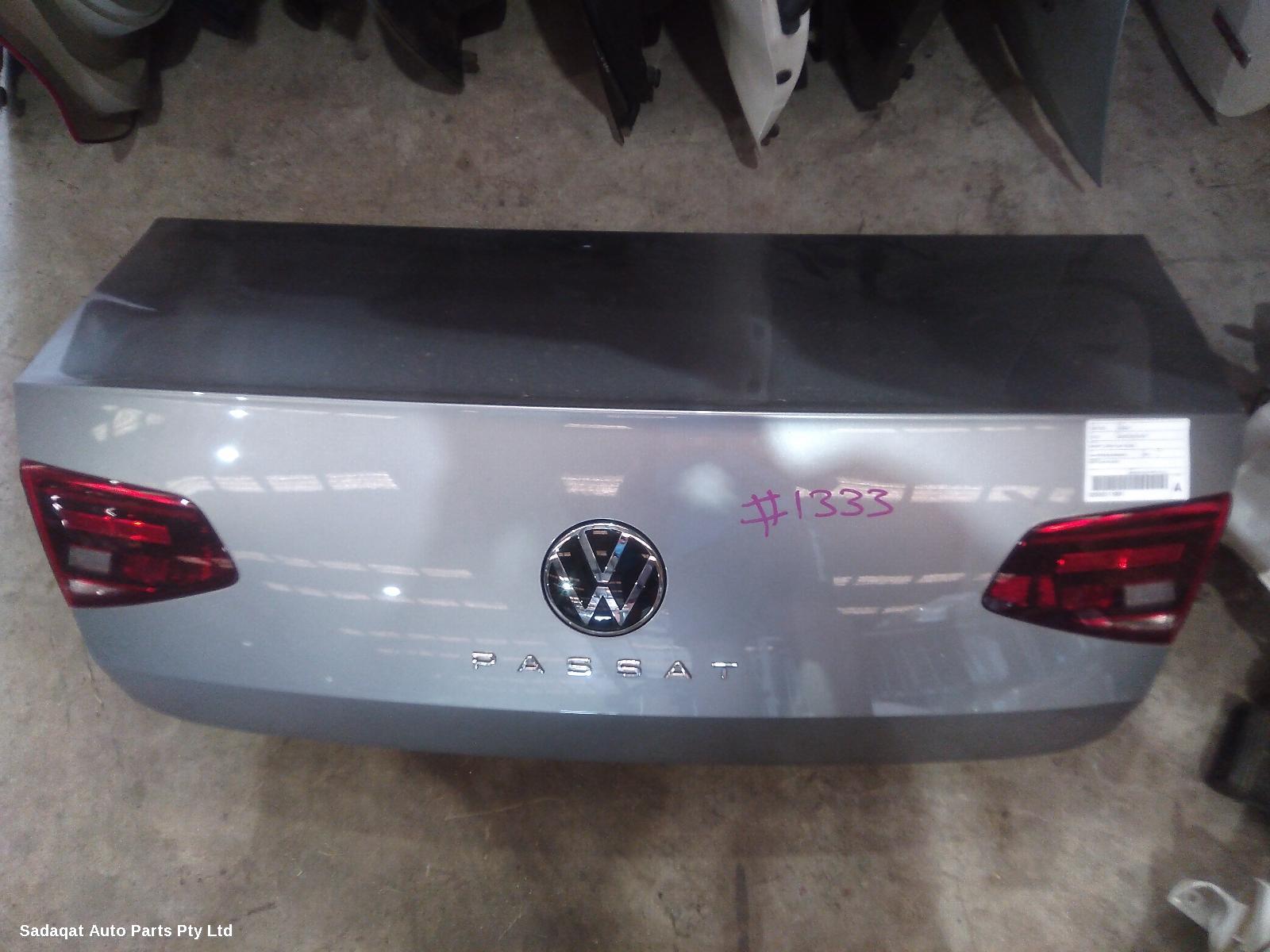 Volkswagen Passat Bootlid/tailgate