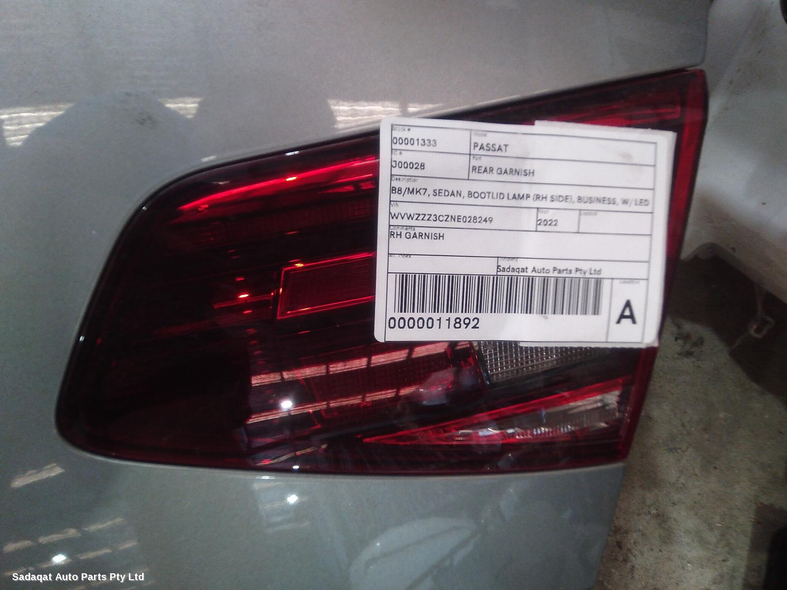 Volkswagen Passat Rear Garnish