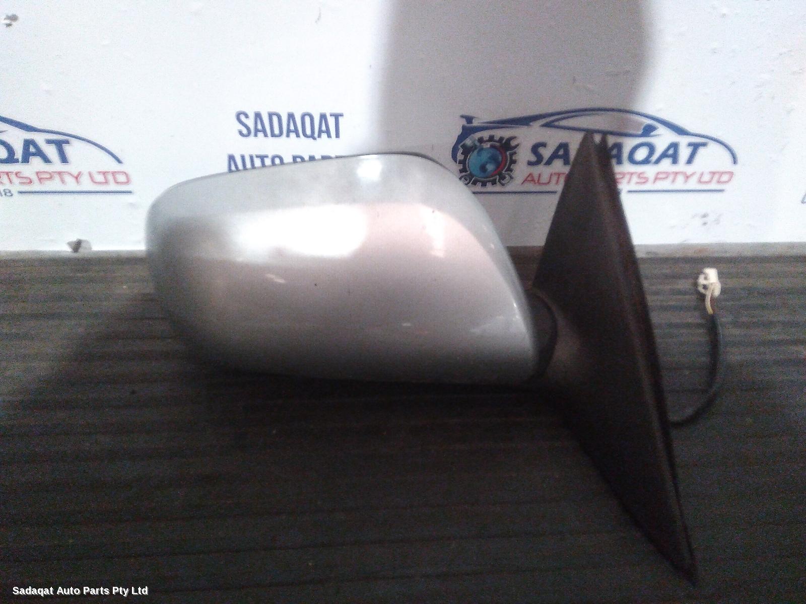 Toyota Camry Right Door Mirror