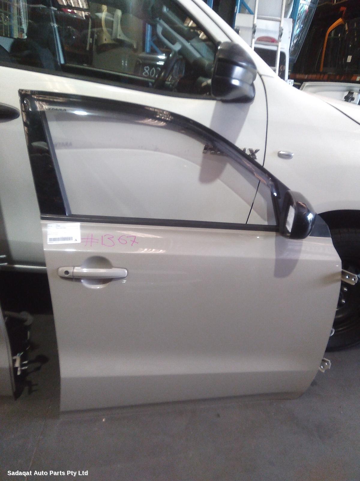 Suzuki Vitara Right Front Door