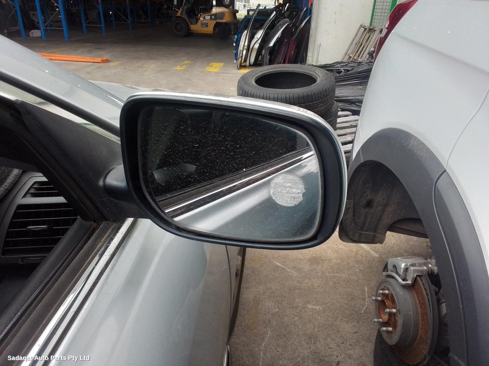 Toyota Camry Right Door Mirror