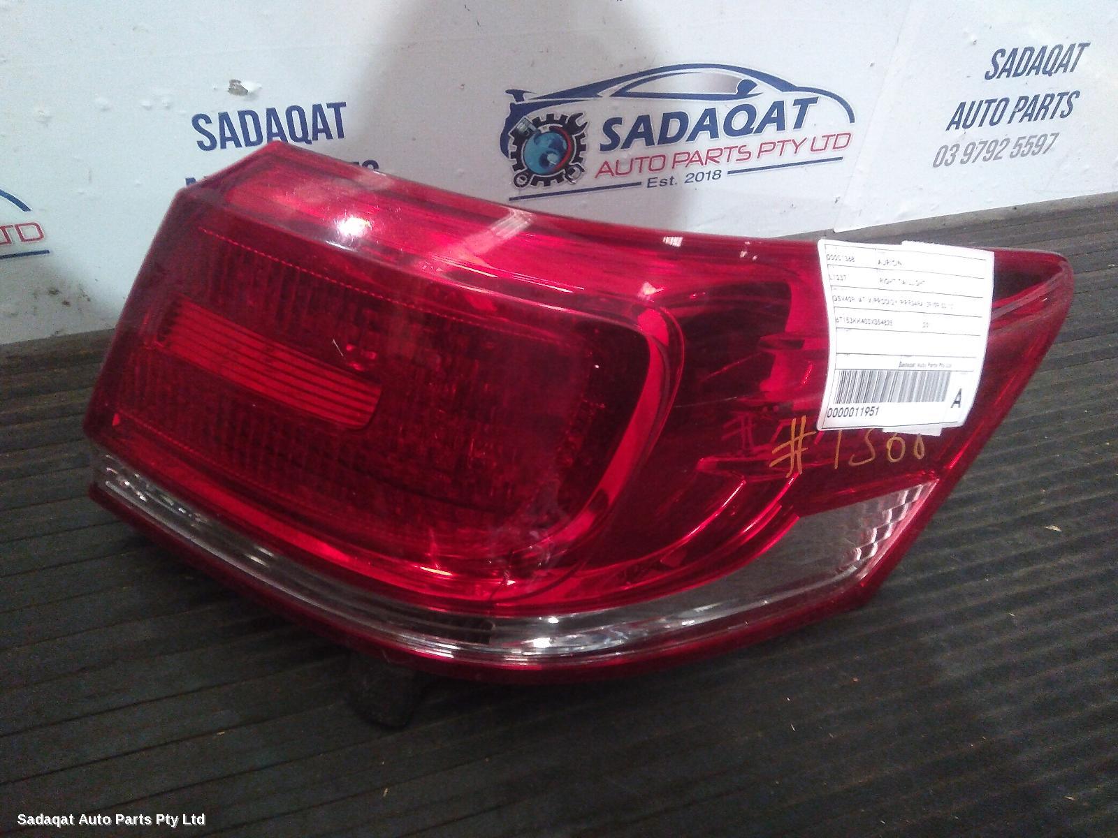 Toyota Aurion Right Taillight