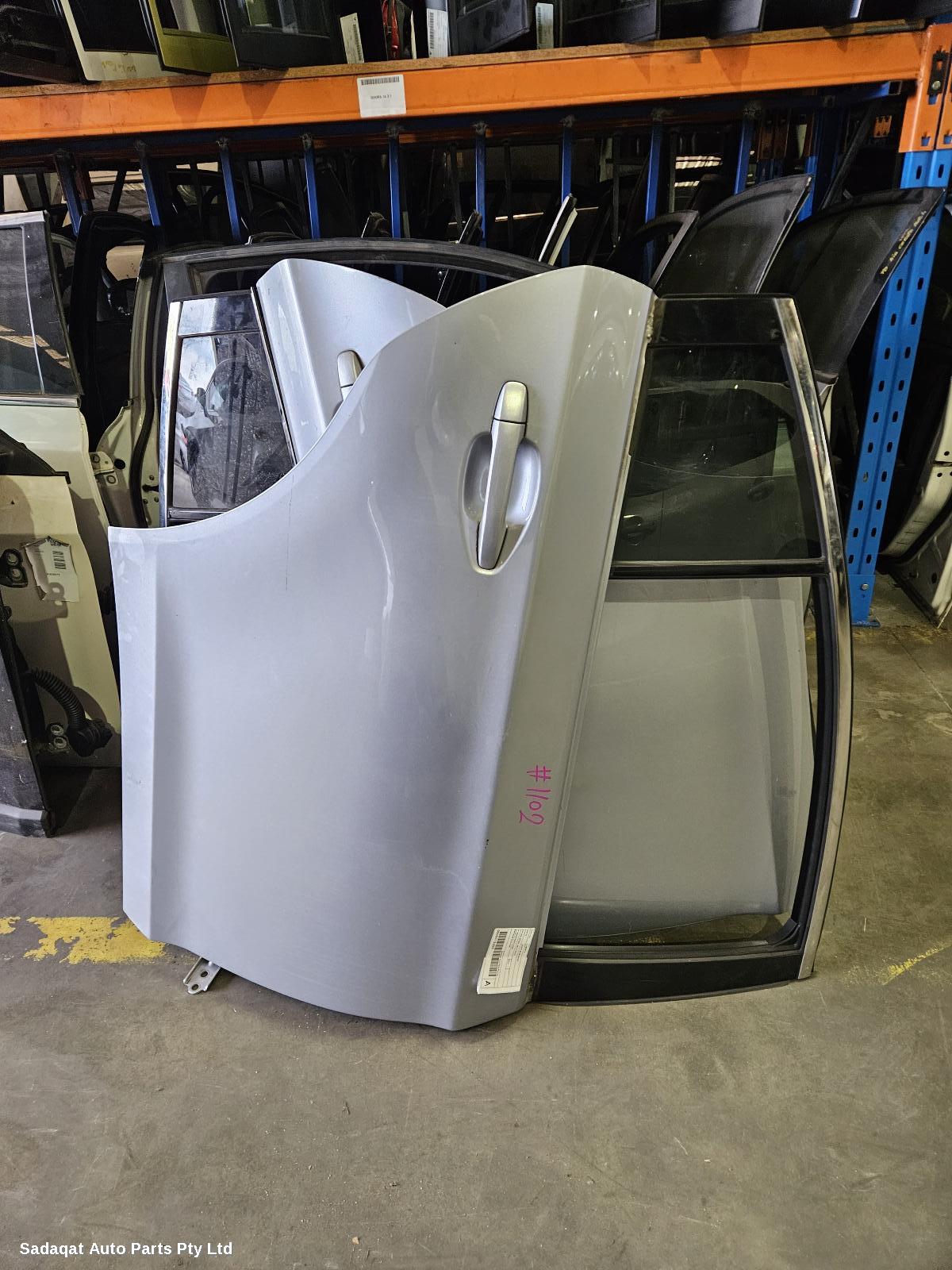 Subaru Liberty Right_rear_door_sliding