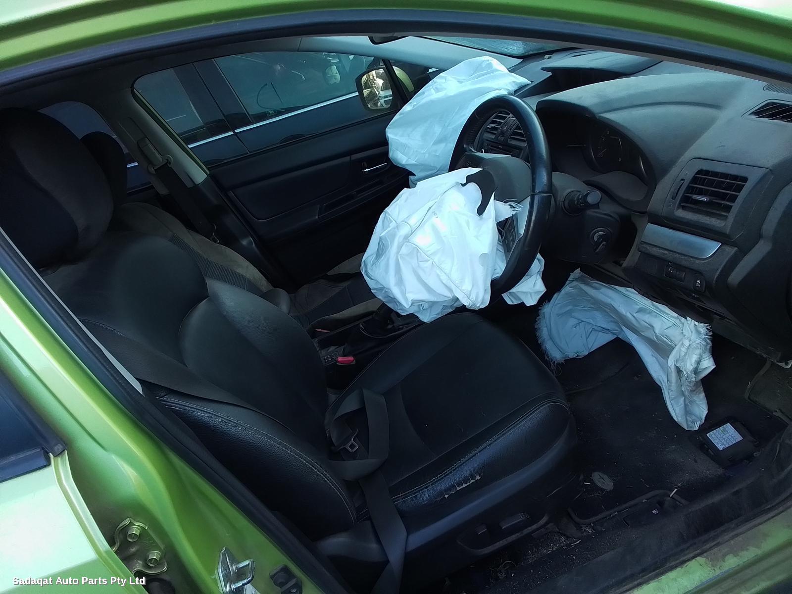 Subaru Xv Left Taillight