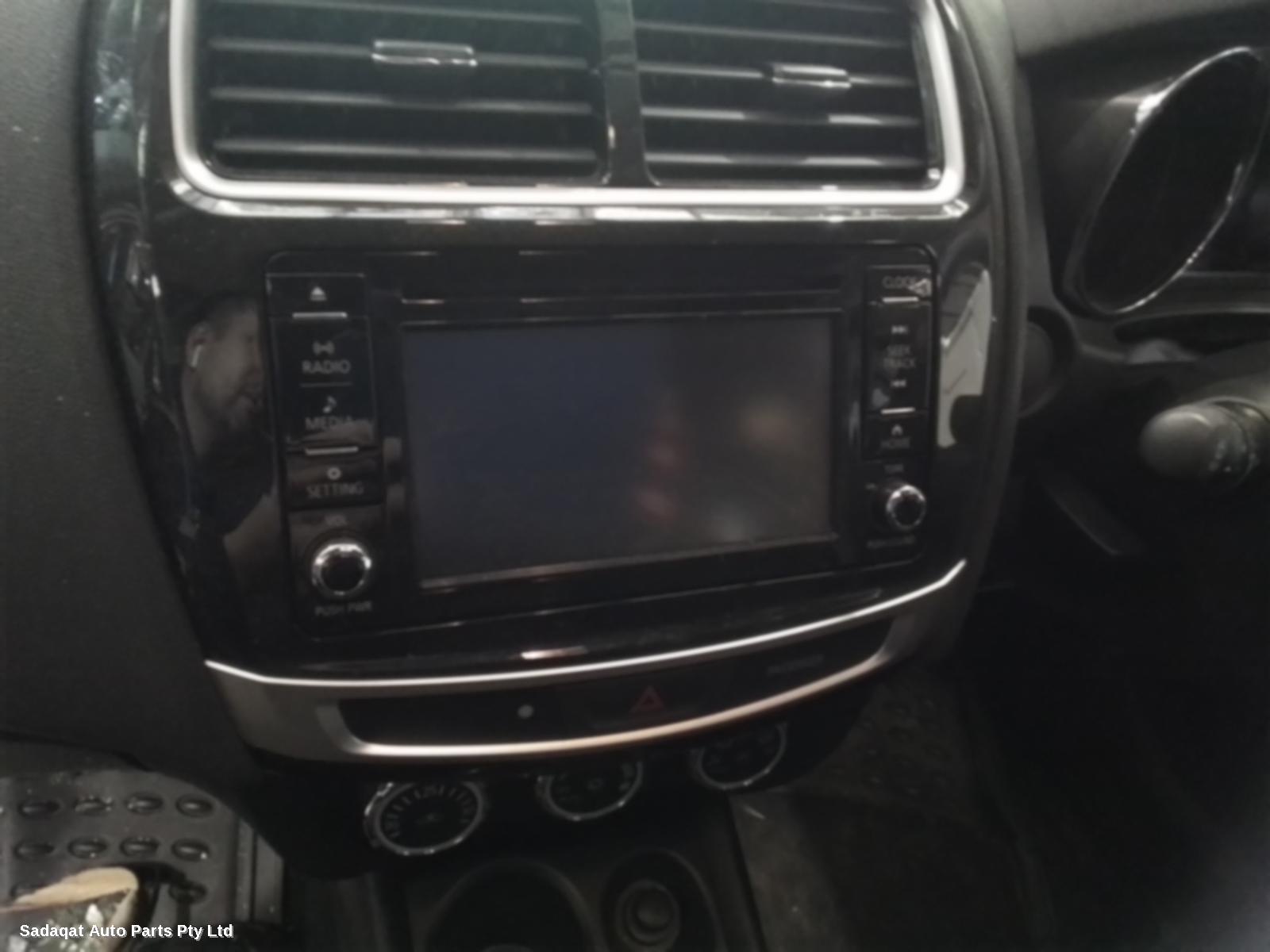 Mitsubishi Asx Right Headlamp