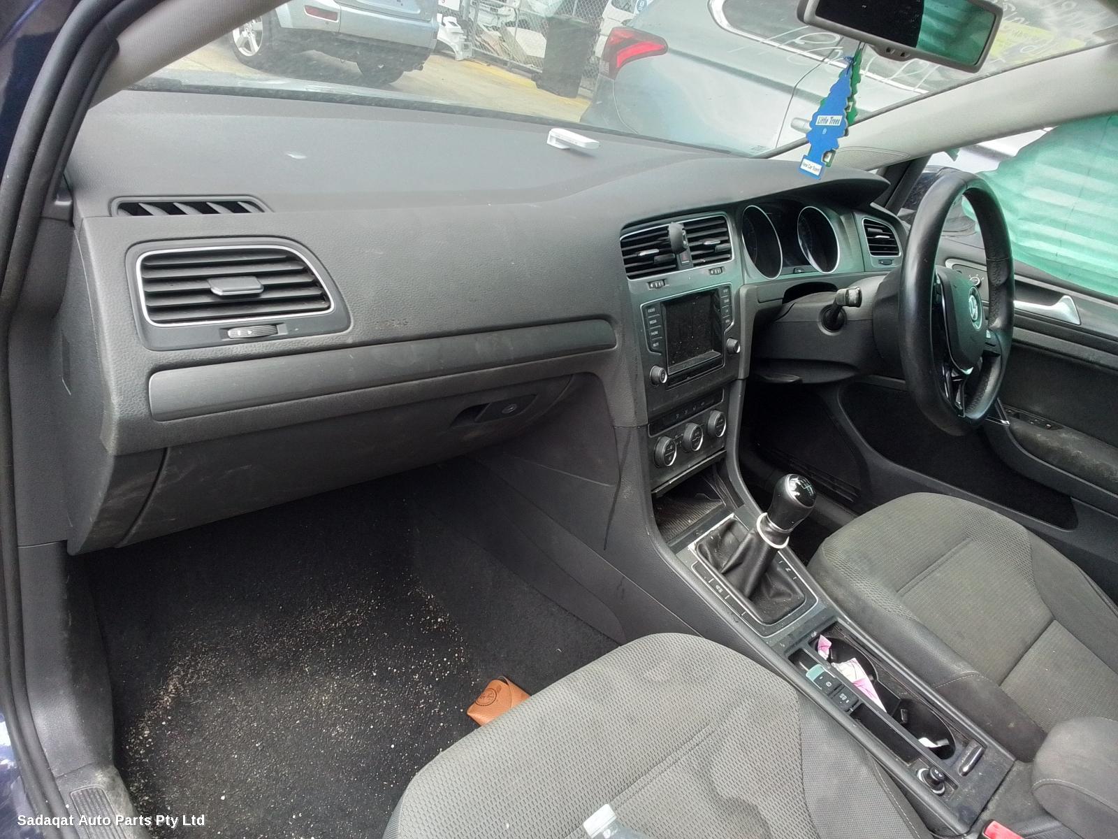 Volkswagen Golf Left Door Mirror