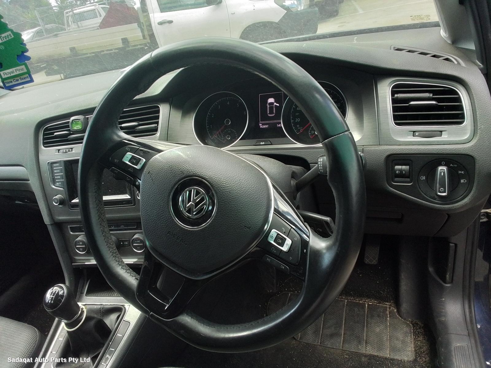 Volkswagen Golf Left Door Mirror