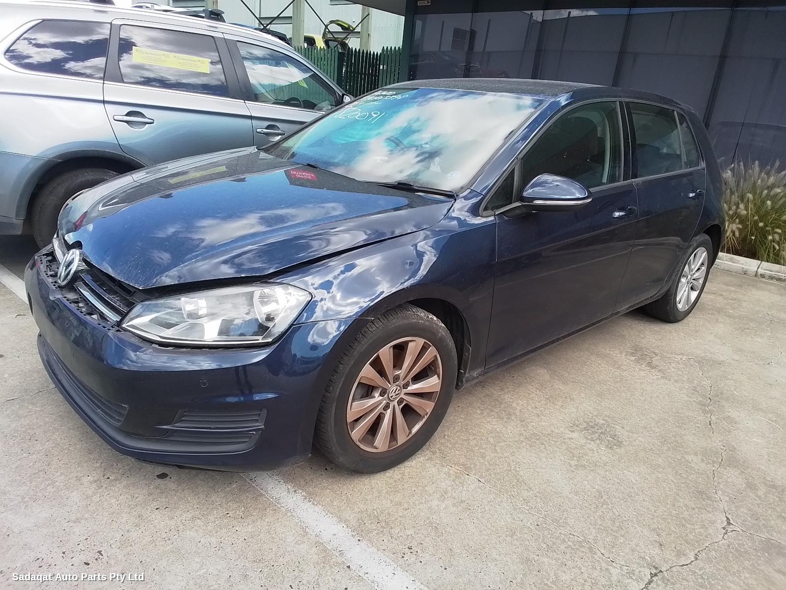 Volkswagen Golf Left Door Mirror