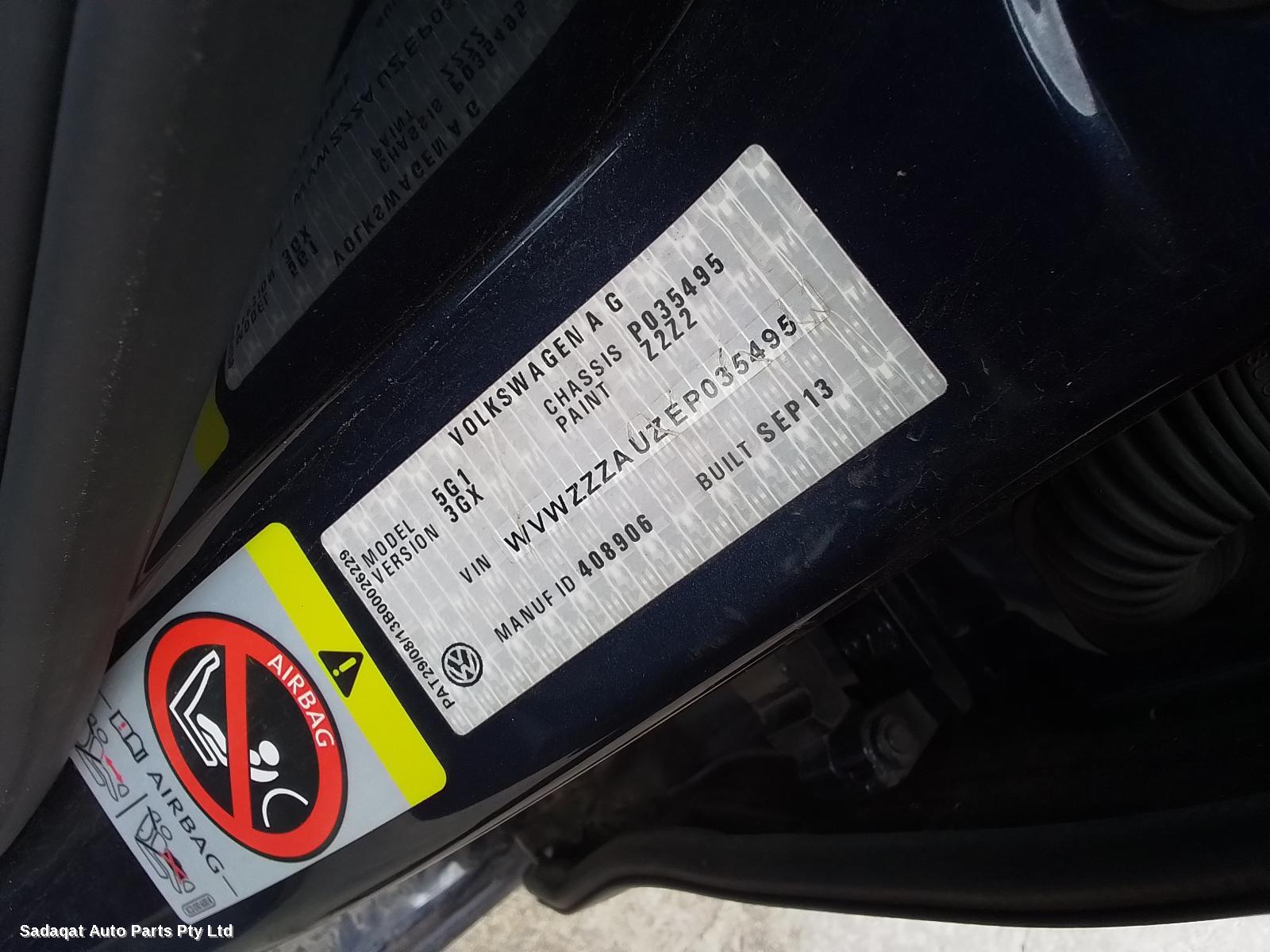 Volkswagen Golf Left Door Mirror