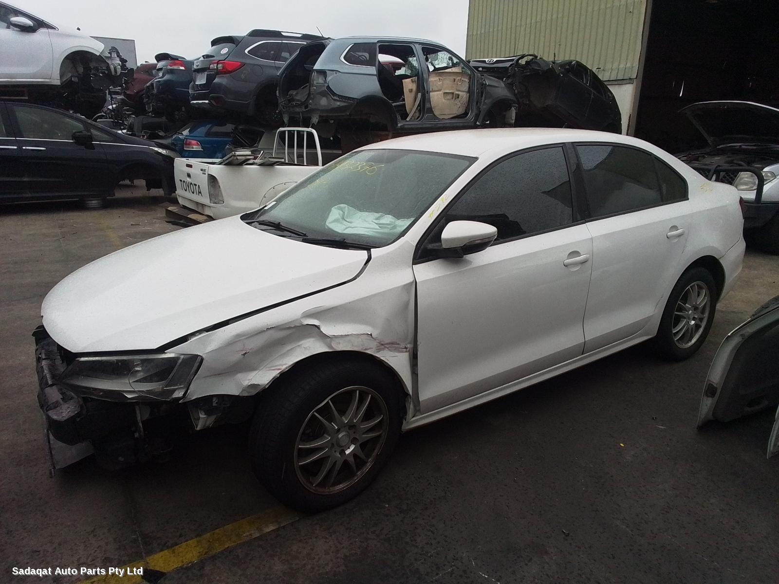 Volkswagen Jetta Right Front Door