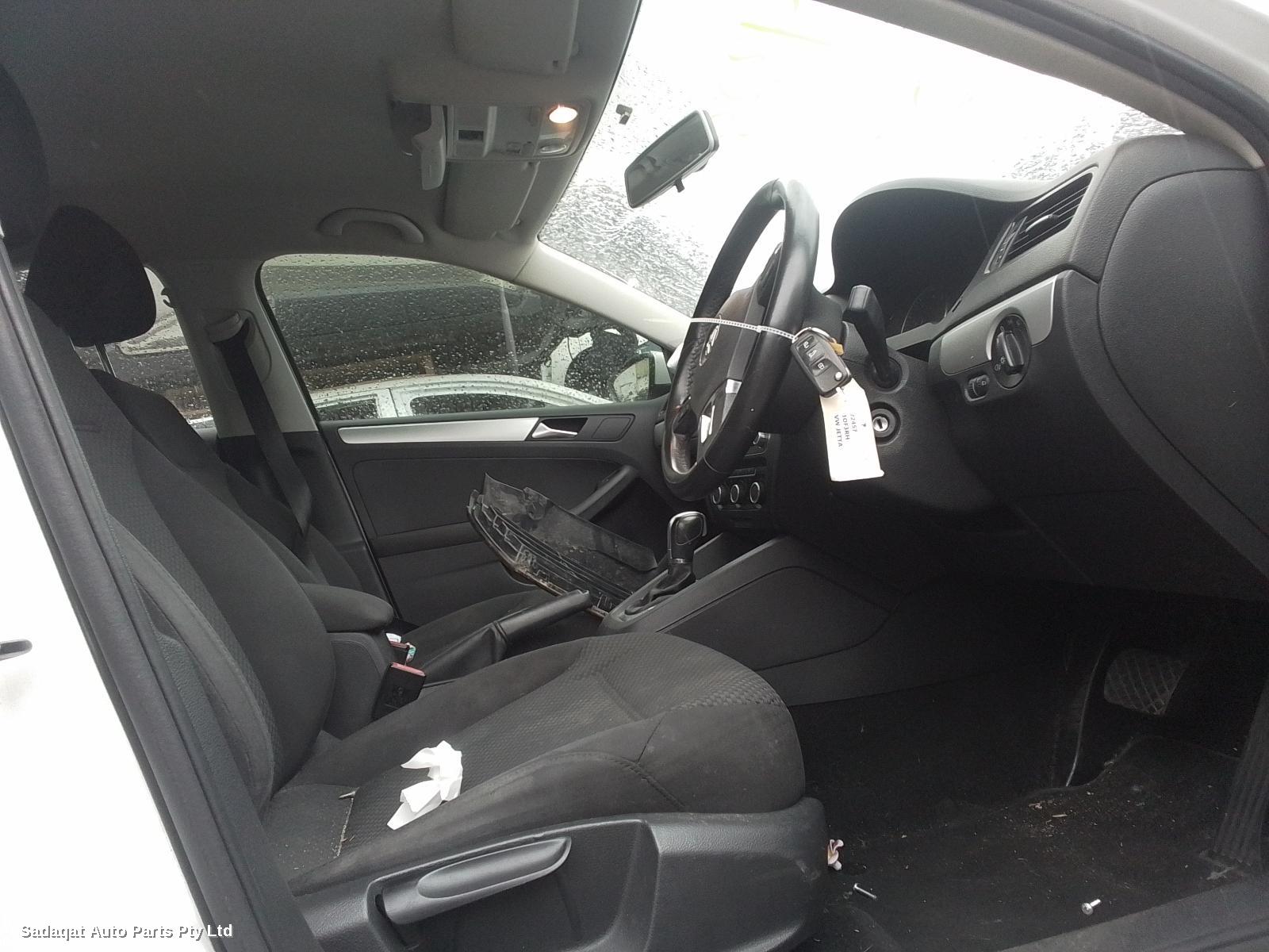 Volkswagen Jetta Right Front Door