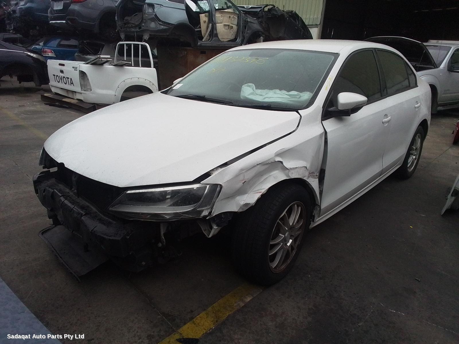 Volkswagen Jetta Right Front Door