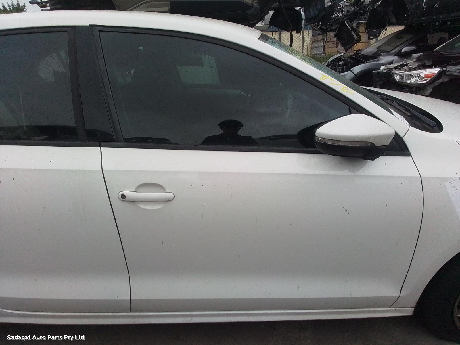 Volkswagen Jetta Right Front Door