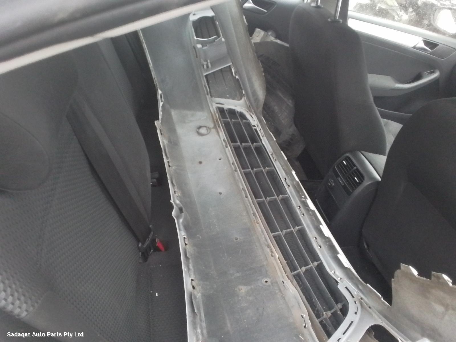 Volkswagen Jetta Right Front Door