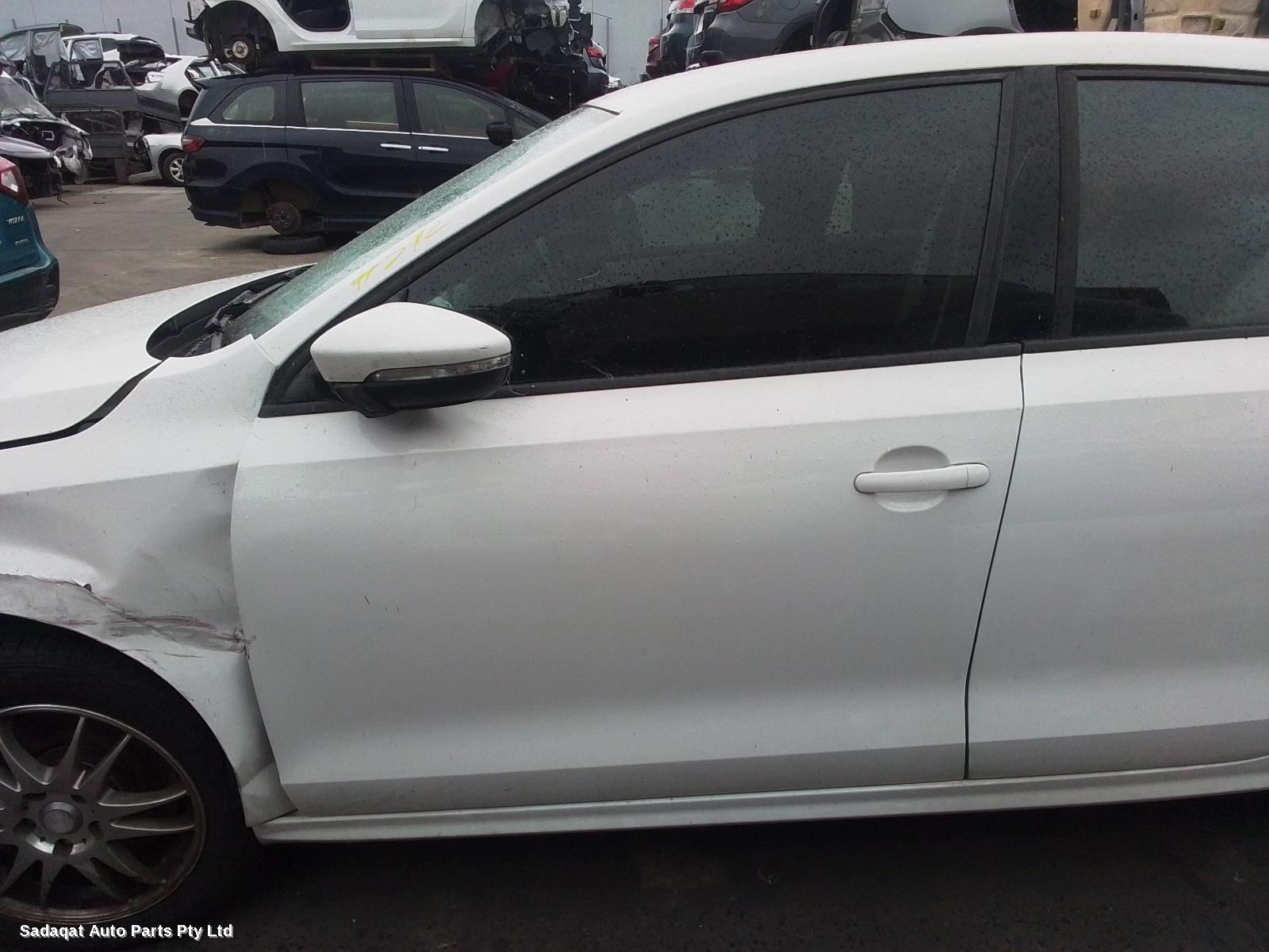 Volkswagen Jetta Right Front Door