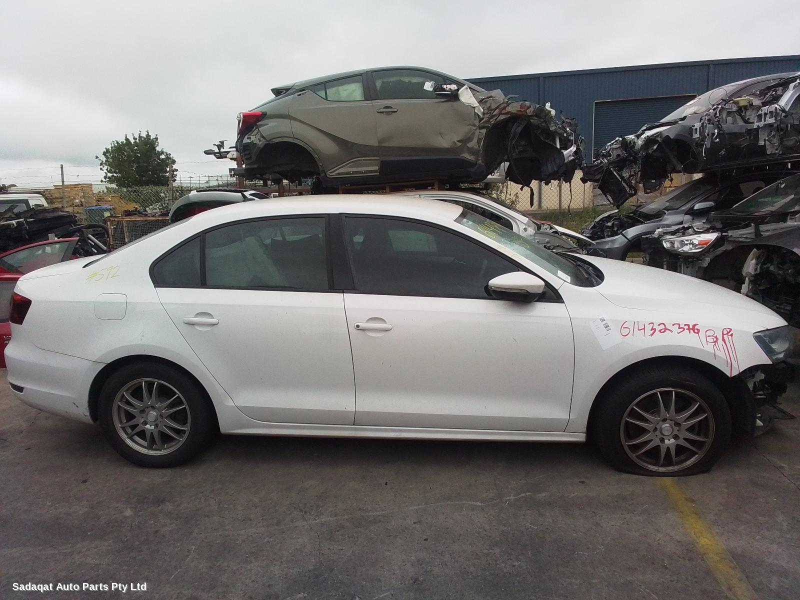 Volkswagen Jetta Right Front Door