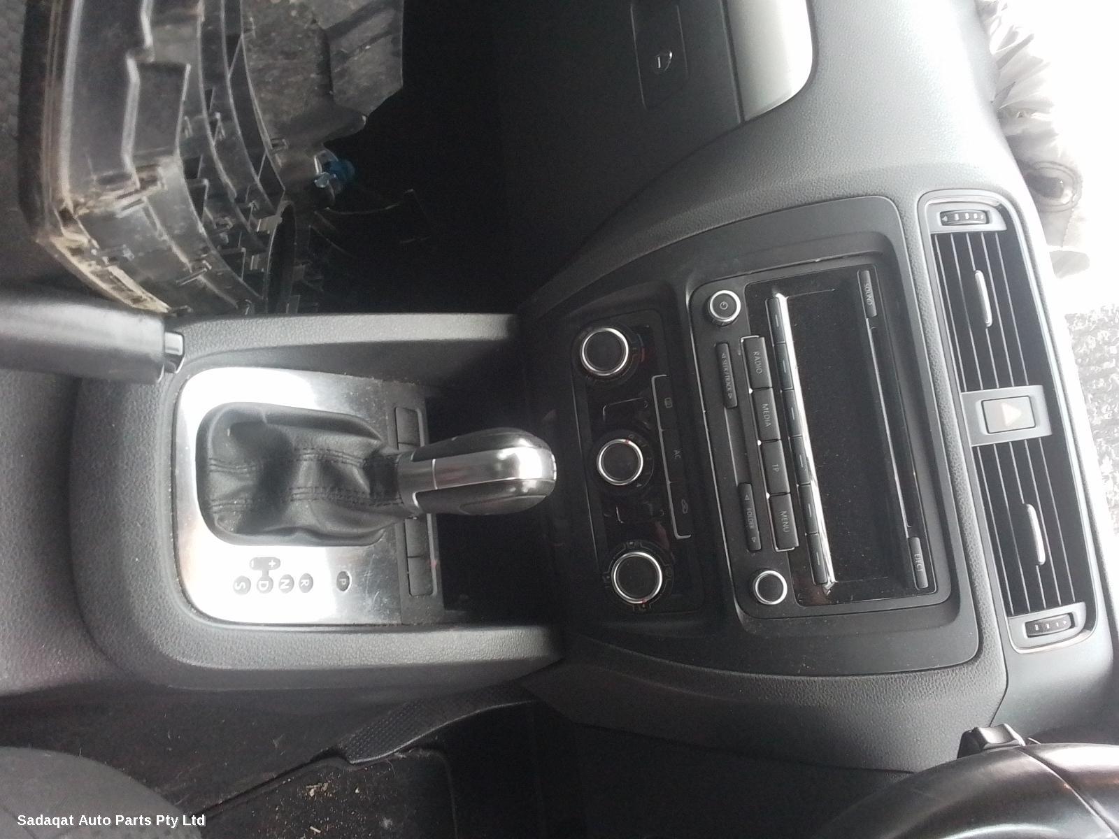 Volkswagen Jetta Right Front Door