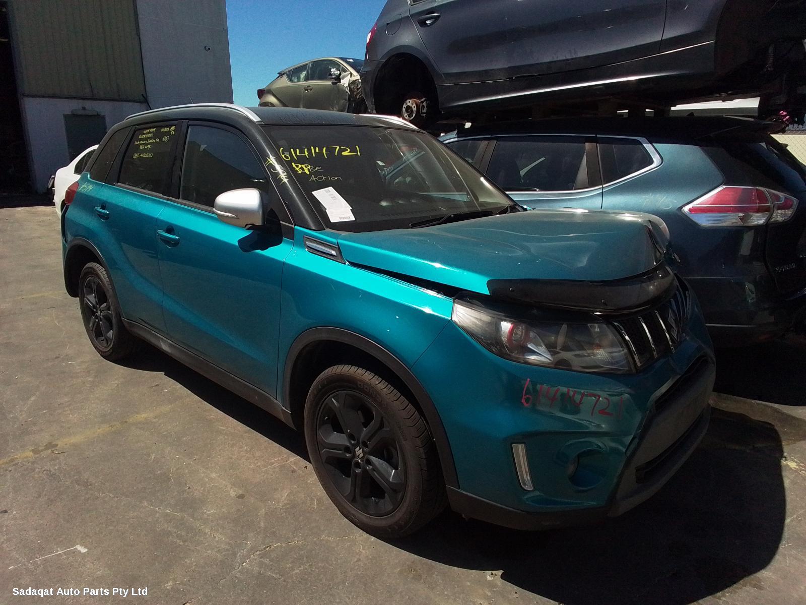 Suzuki Vitara Right Door Mirror