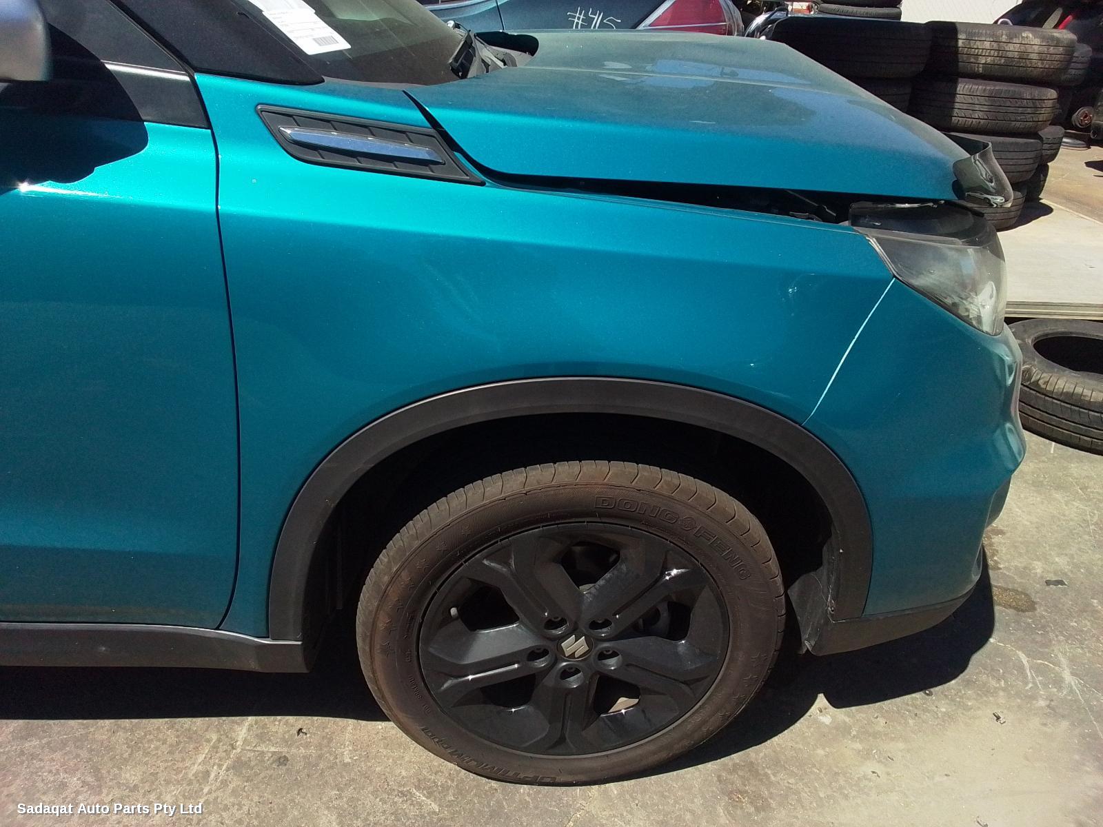 Suzuki Vitara Right Door Mirror
