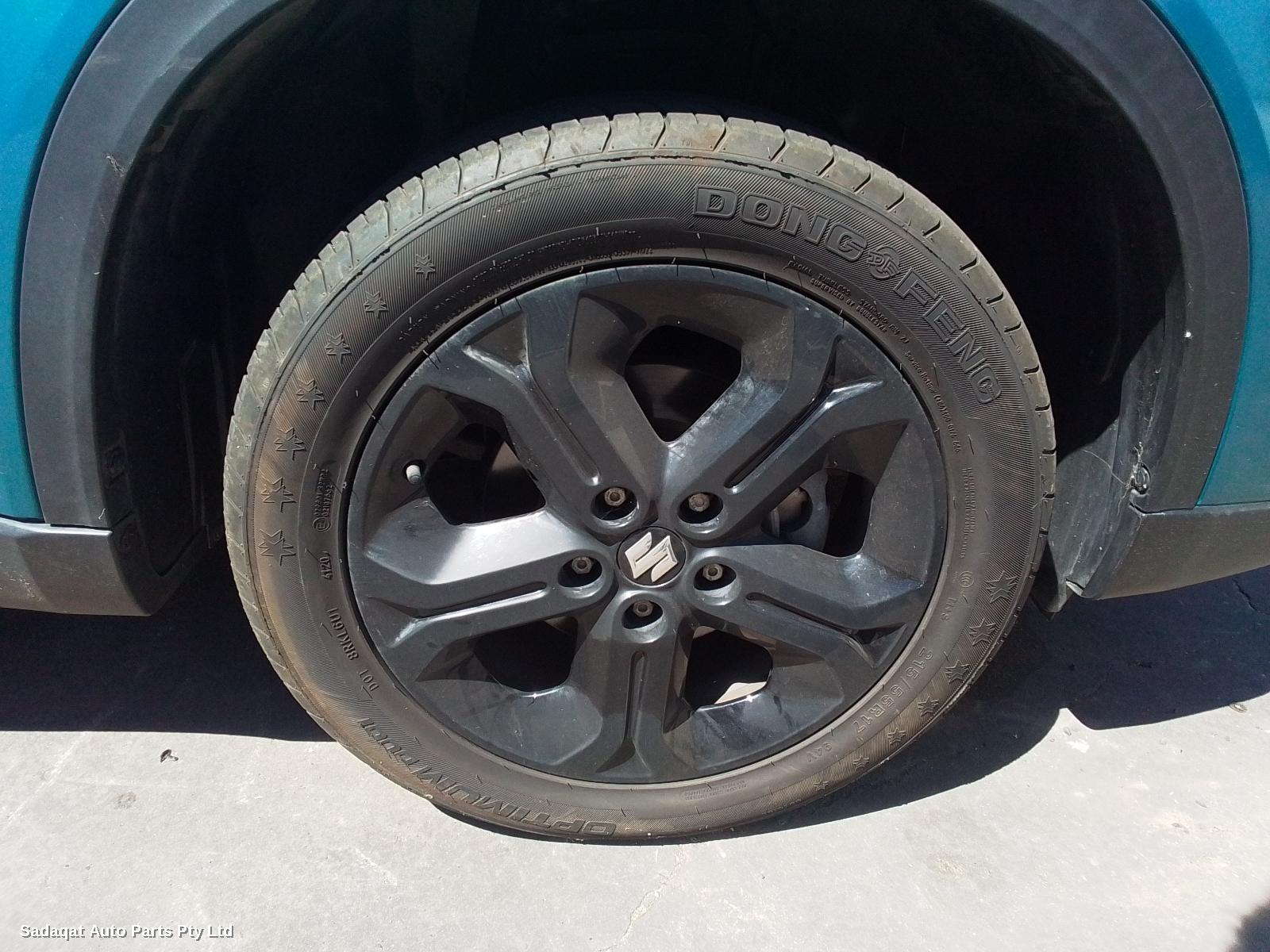 Suzuki Vitara Right Door Mirror