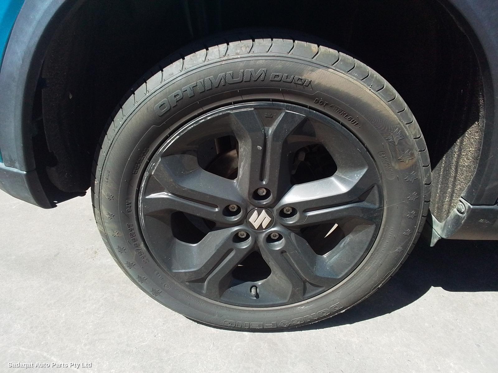 Suzuki Vitara Right Door Mirror