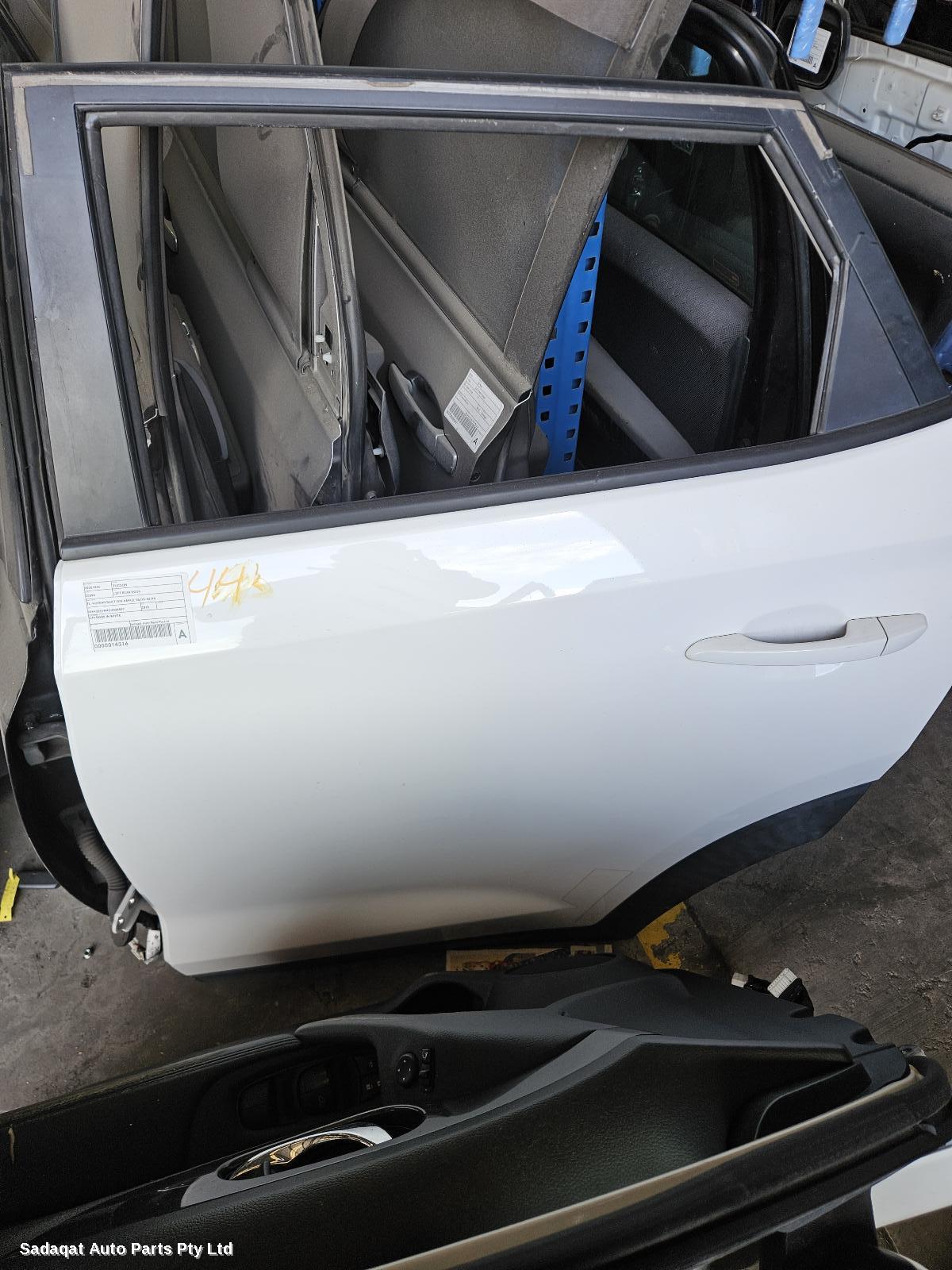 Hyundai Tucson Left Rear Door/sliding