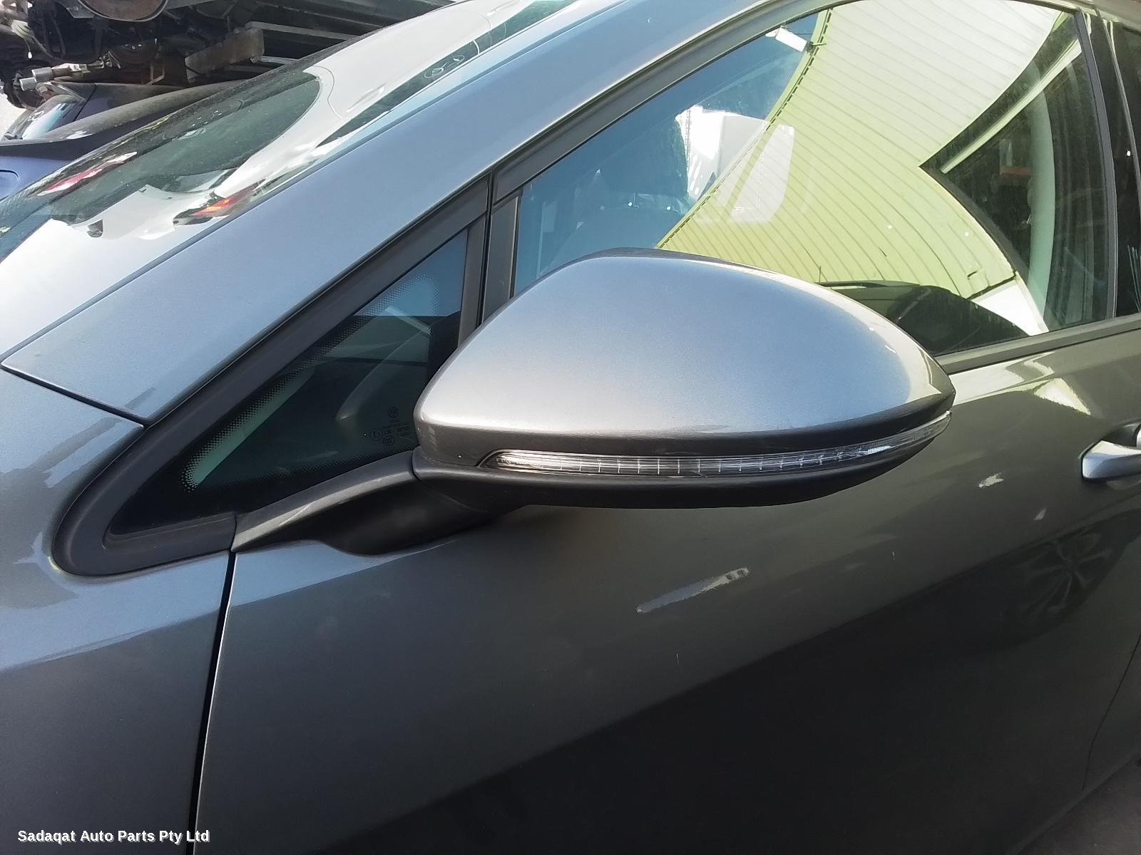 Volkswagen Golf Left Rear Hub Assembly