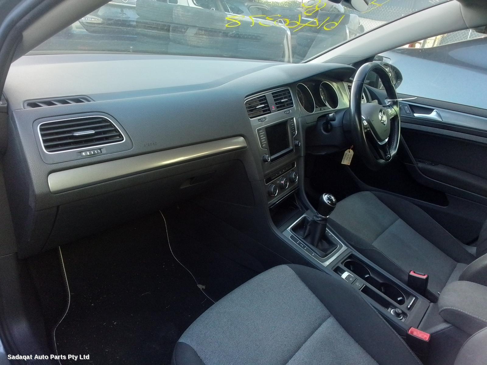 Volkswagen Golf Left Rear Hub Assembly