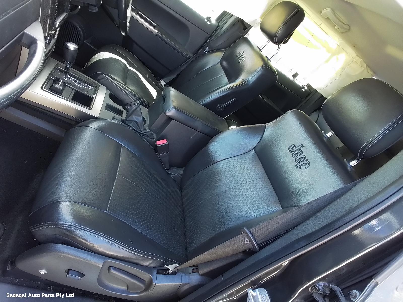 Jeep Cherokee Bonnet