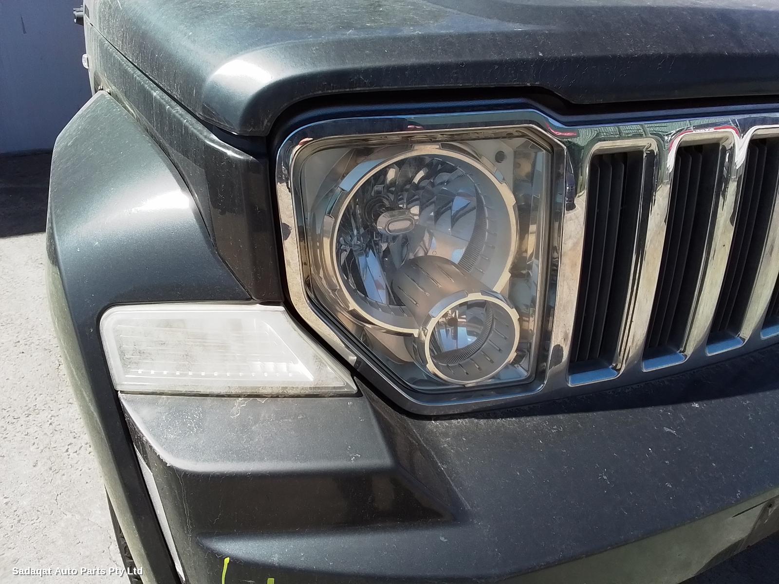 Jeep Cherokee Bonnet