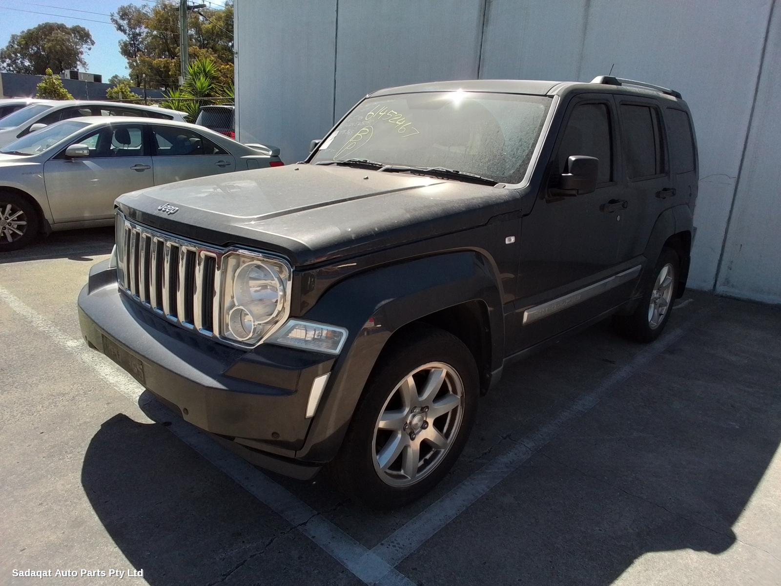 Jeep Cherokee Bonnet
