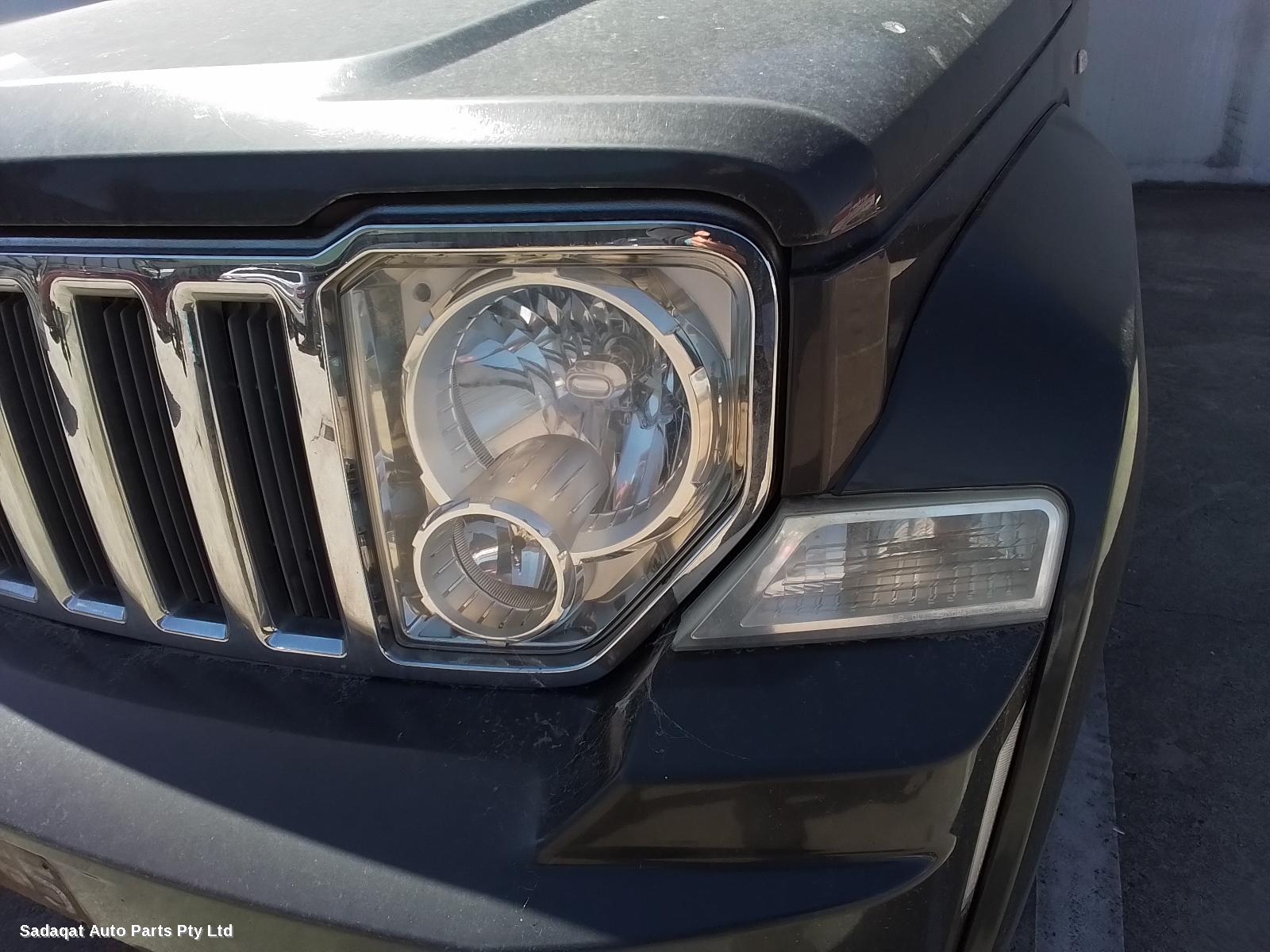 Jeep Cherokee Bonnet