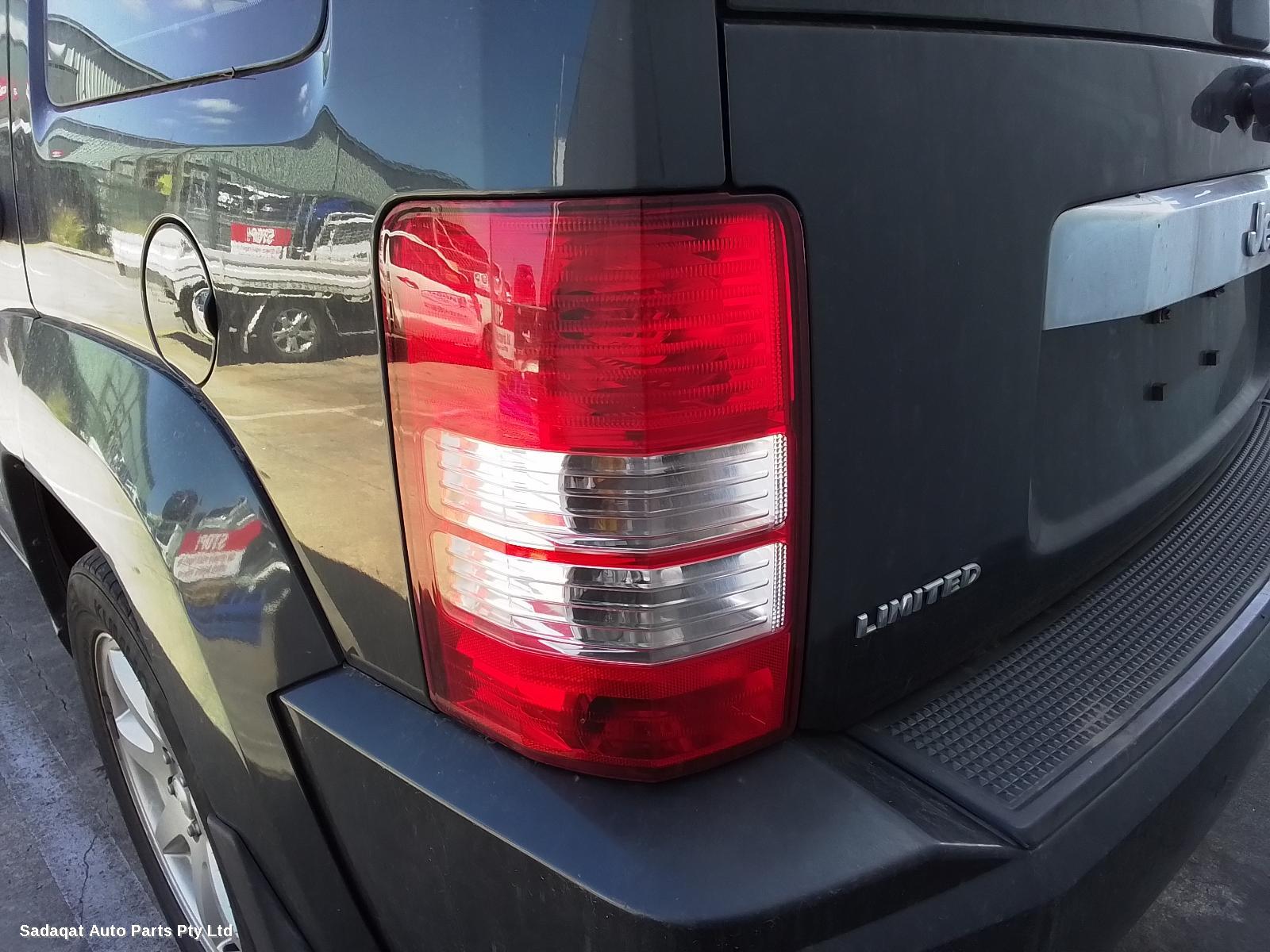 Jeep Cherokee Bonnet