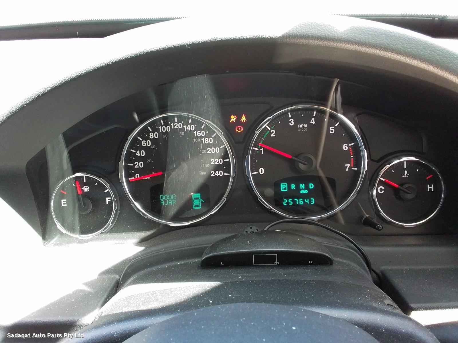 Jeep Cherokee Bonnet