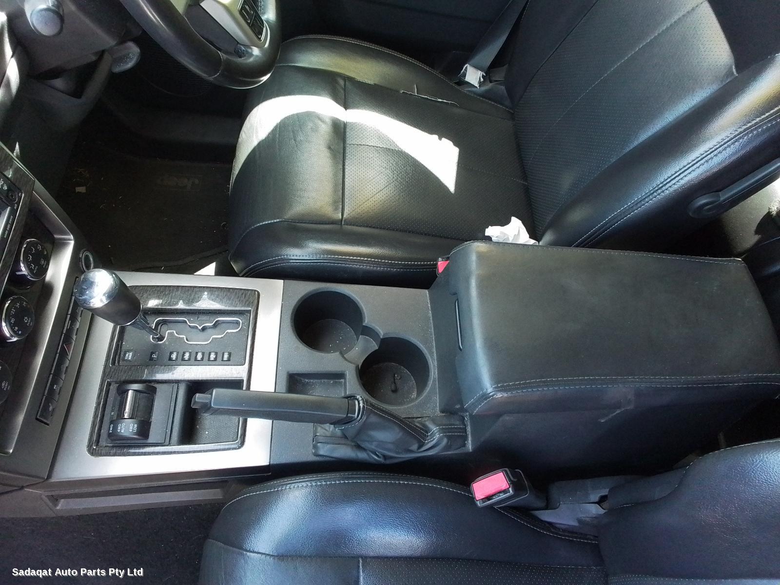 Jeep Cherokee Bonnet