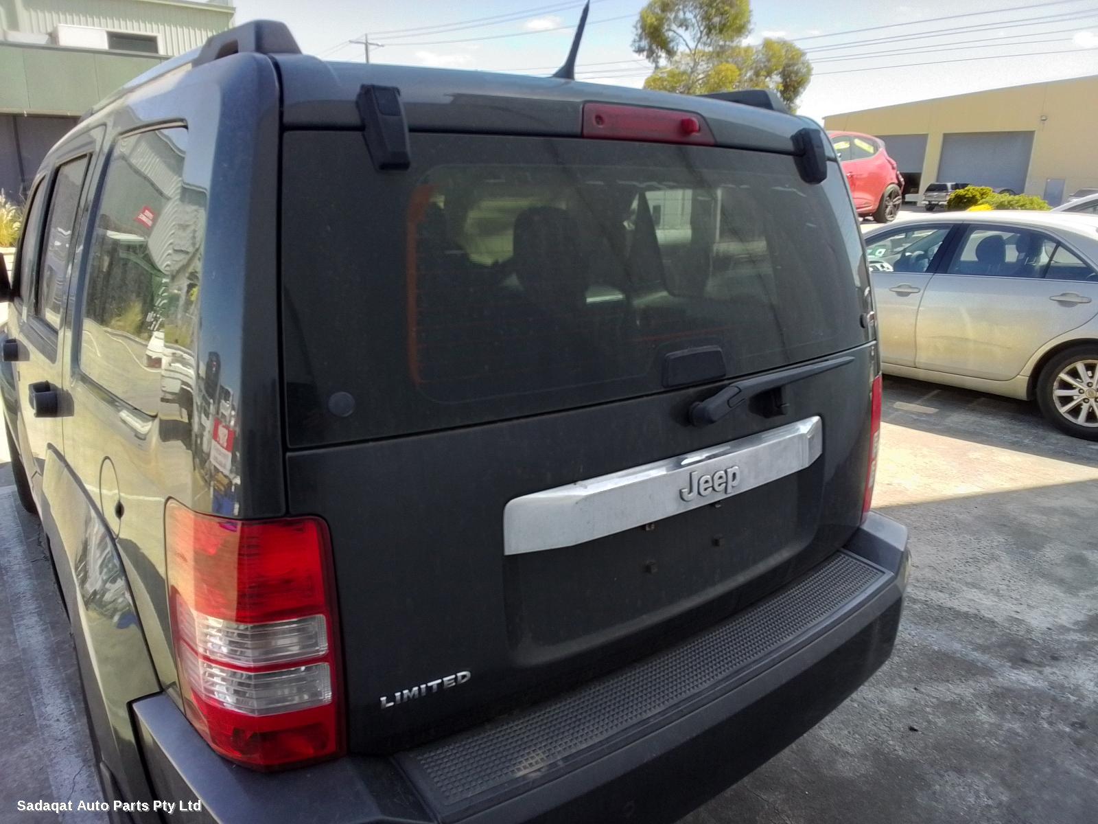 Jeep Cherokee Bonnet
