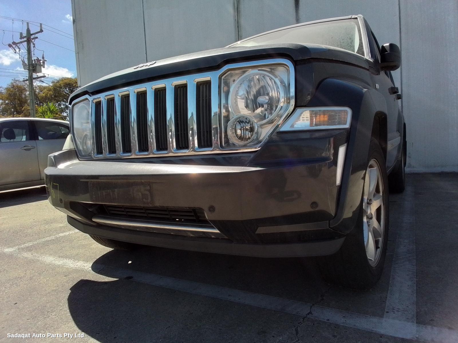 Jeep Cherokee Bonnet